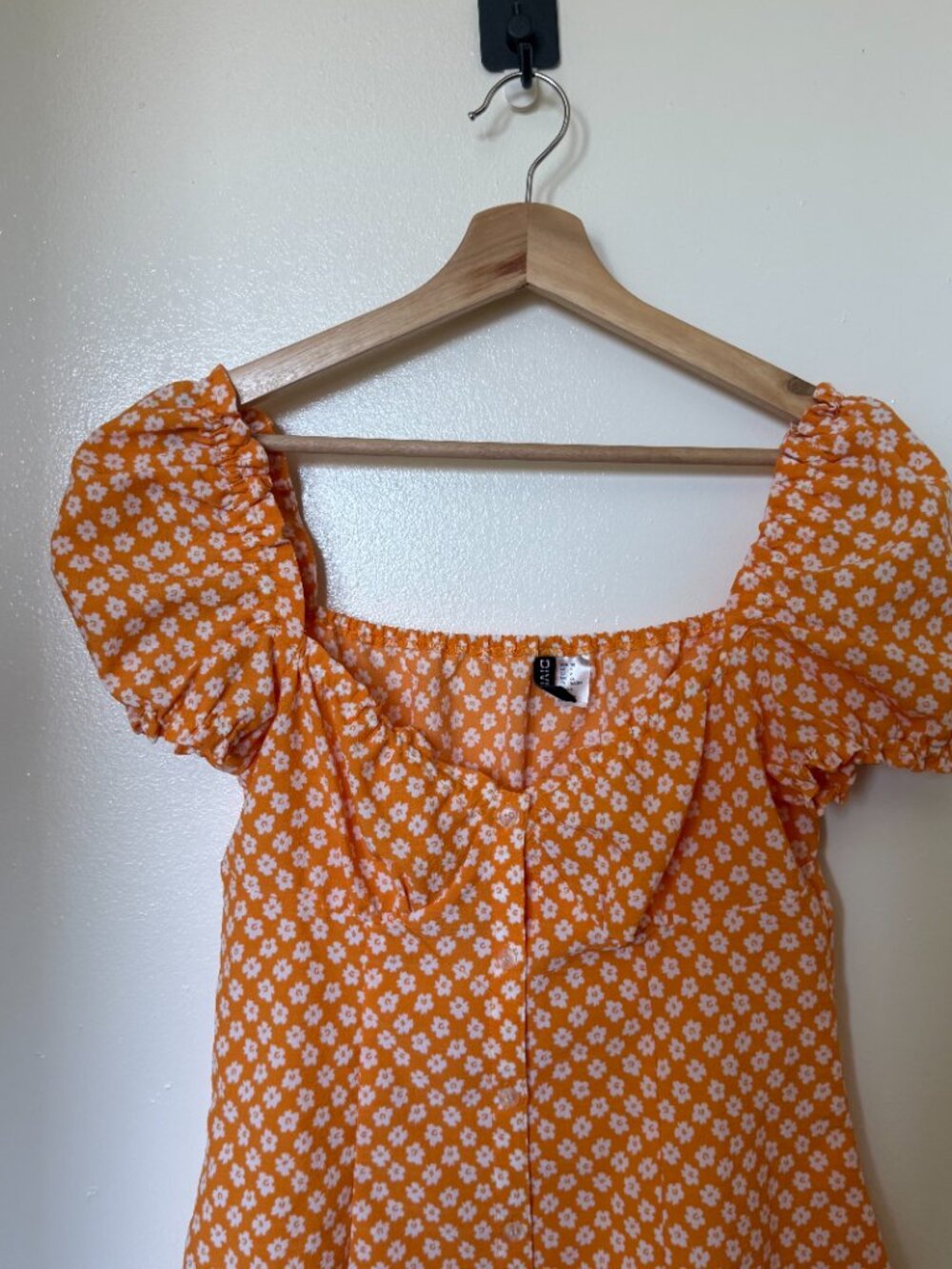 Divided‎ by H&M Orange Floral Puff Sleeve Mini Dress S - Picture 3 of 7